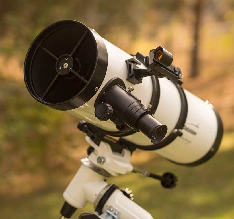 astronomie et instrument optique